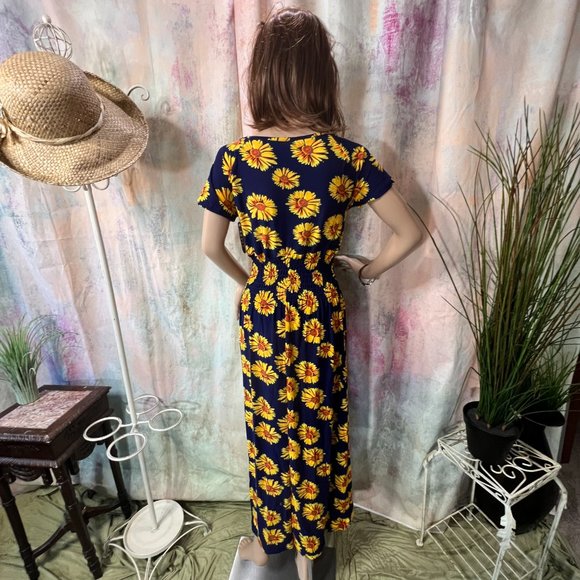 NEW 📌EEVEE Buttery Smooth Short Sleeve Summer Daisy Maxi Dress - Picture 2 of 16